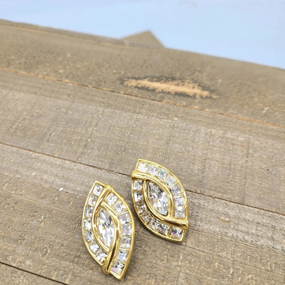 Vintage Baguette Shrouded by Gold Plating / by Napier - Picture 4 of 5